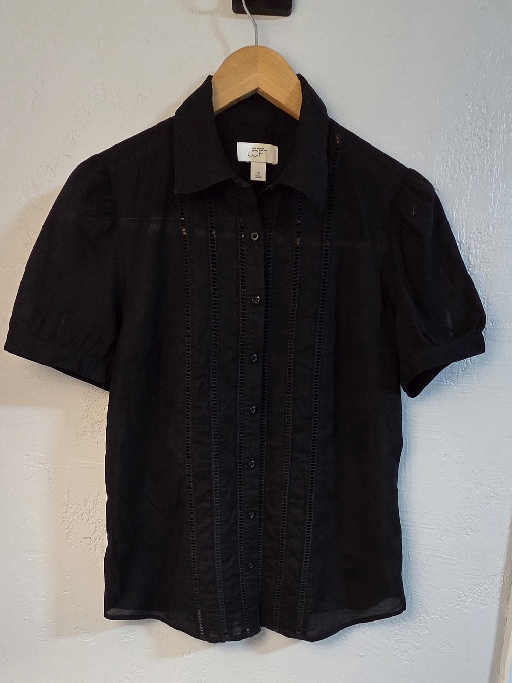 LOFT Black Short Puff Sleeve Button-Down Blouse with Ladder Stitch Trim Size 10